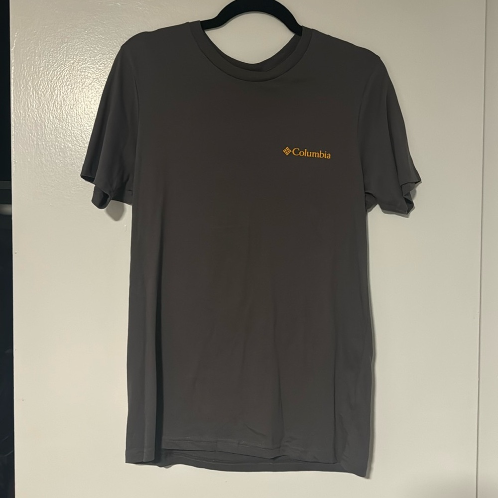 Small Columbia Tshirt